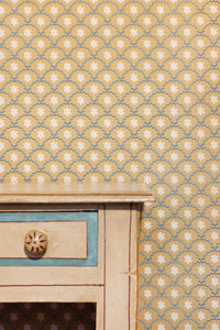 Daisy Scallops Wallpaper in Sand / Ink by Barneby Gates