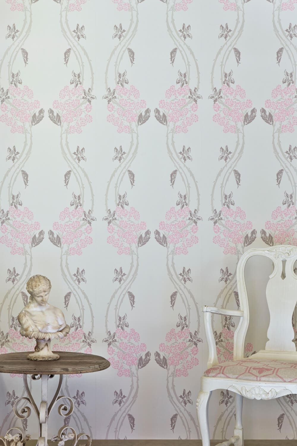 Autumn Berry Wallpaper in Vintage Pink by Barneby Gates