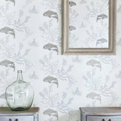 Pale grey / silver